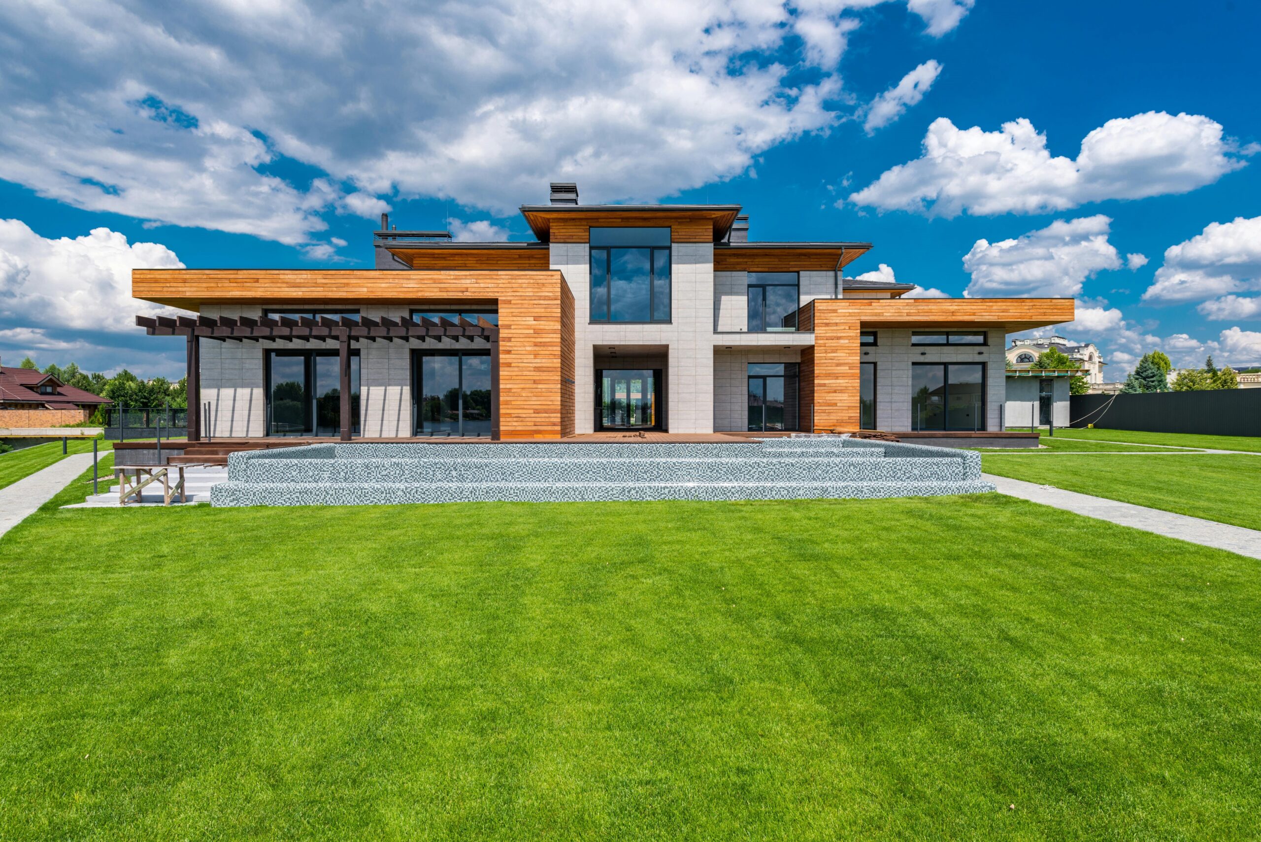 What Are the Essential Steps to Plan a House Construction